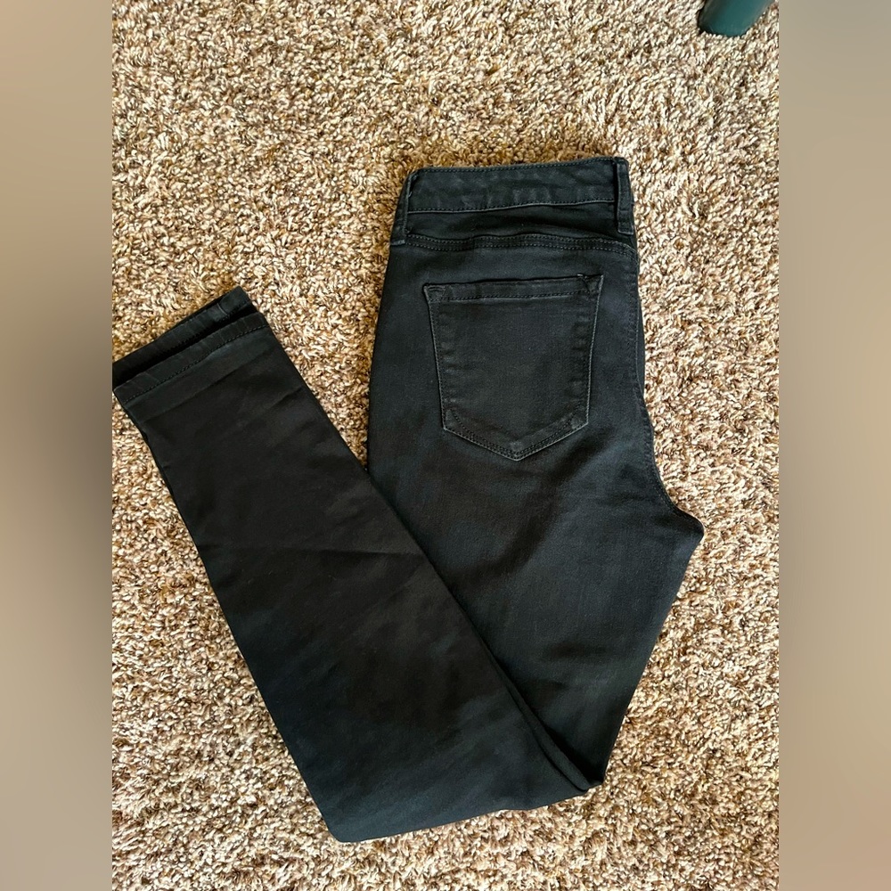 women’s black skinny jeans